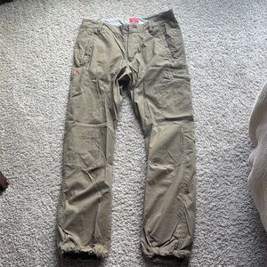 Craghoppers Olive Cargo Trousers with Utility Pockets